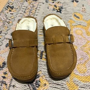 Birkenstock Buckley Shearling Size 38 (US 7-7.5)
